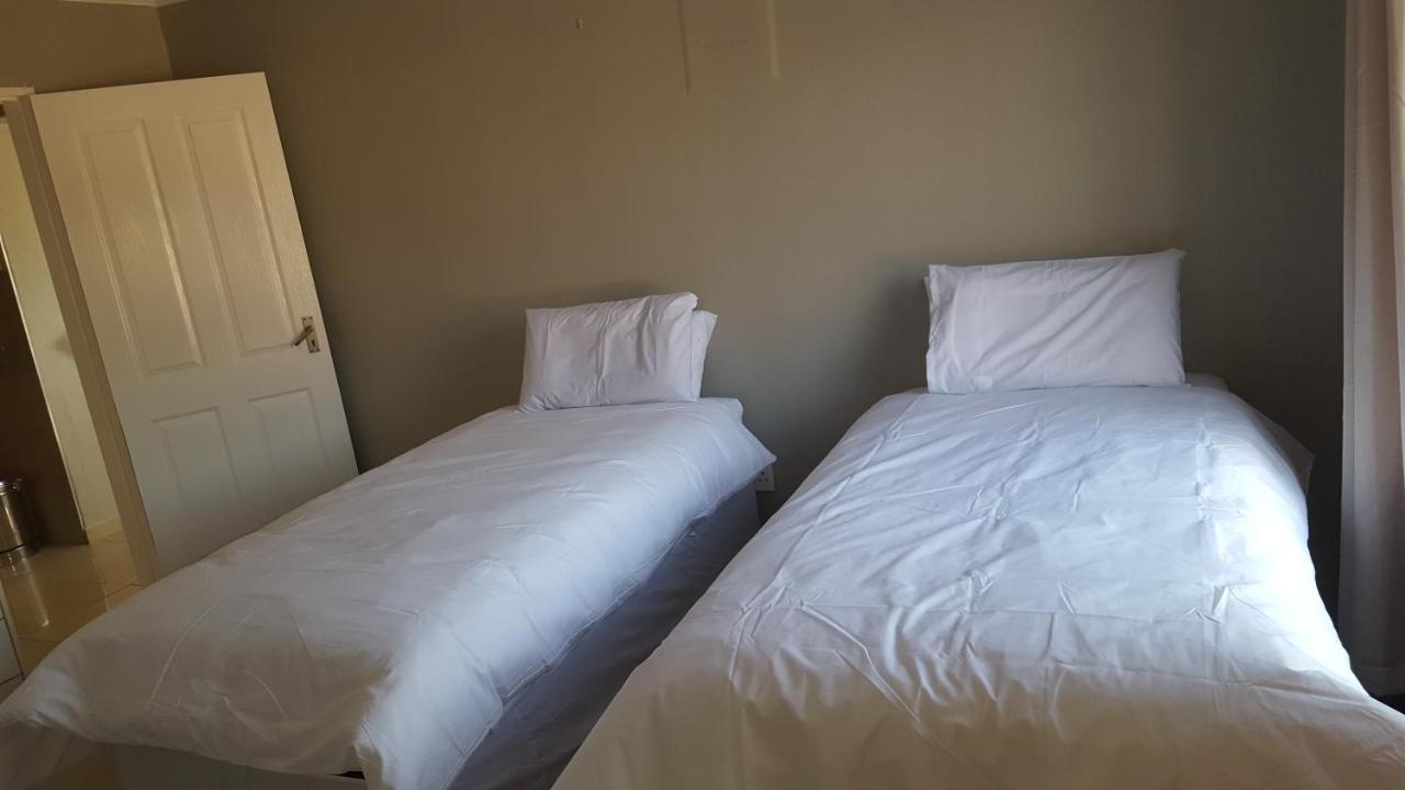 Tlelakufuma Guest House Johannesburg Kültér fotó