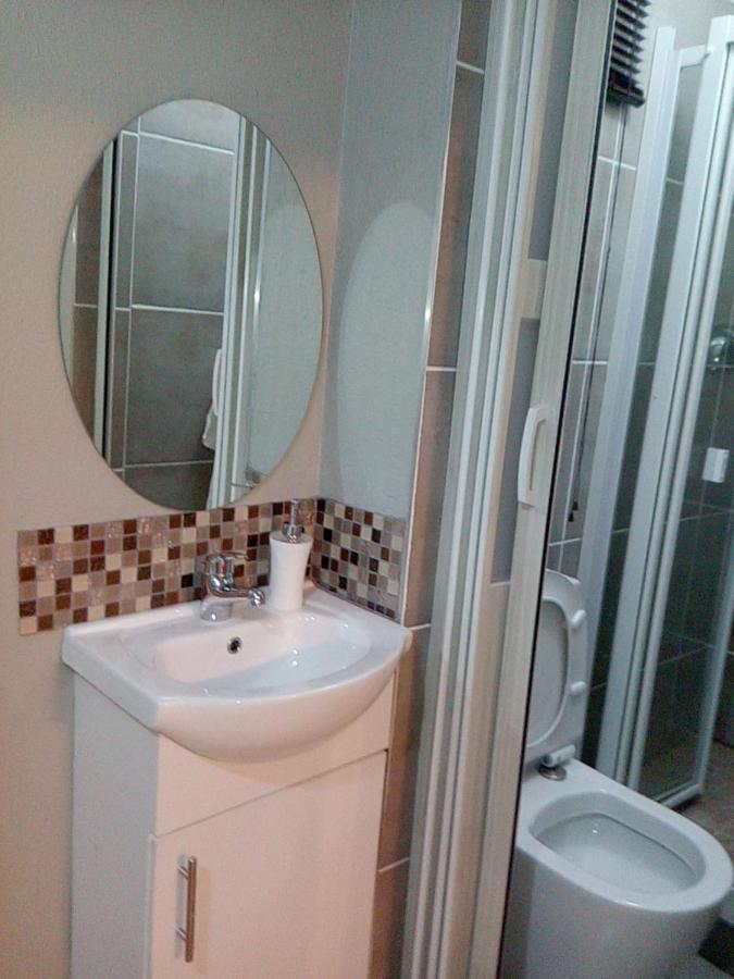 Tlelakufuma Guest House Johannesburg Kültér fotó