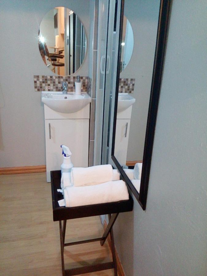Tlelakufuma Guest House Johannesburg Kültér fotó