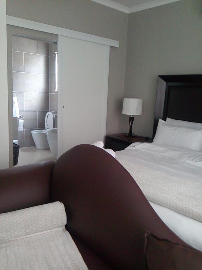 Tlelakufuma Guest House Johannesburg Kültér fotó